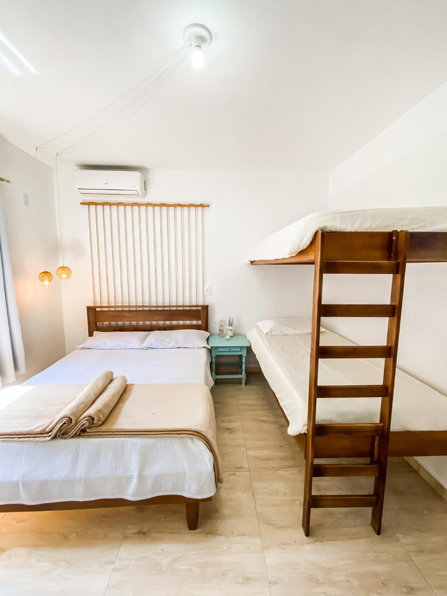 Babitonga Hostel - 100M Da Prainha Сан-Франсіску-ду-Сул Екстер'єр фото
